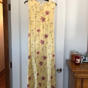 Women’s, sleeveless, ruffled collar rayon dress